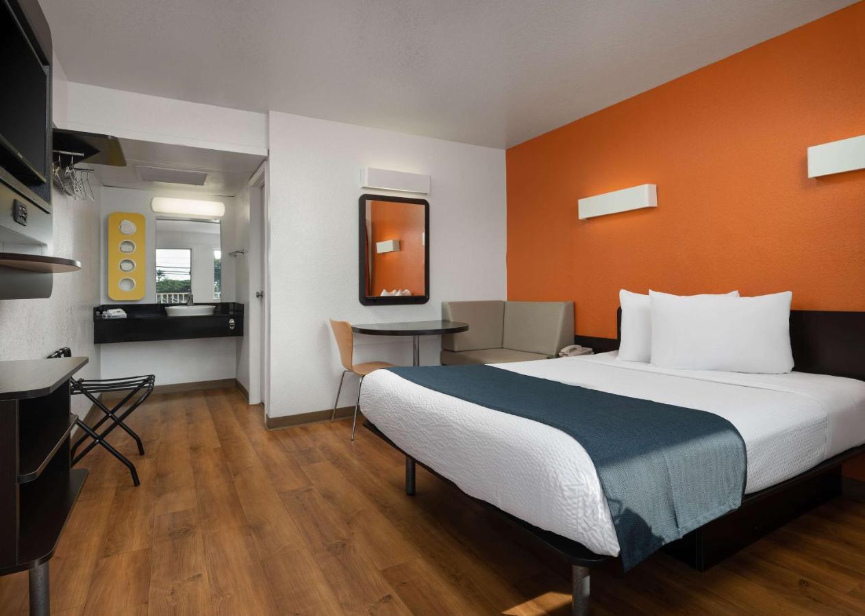 Hotel 6-carpinteria, Ca - Santa Barbara - North